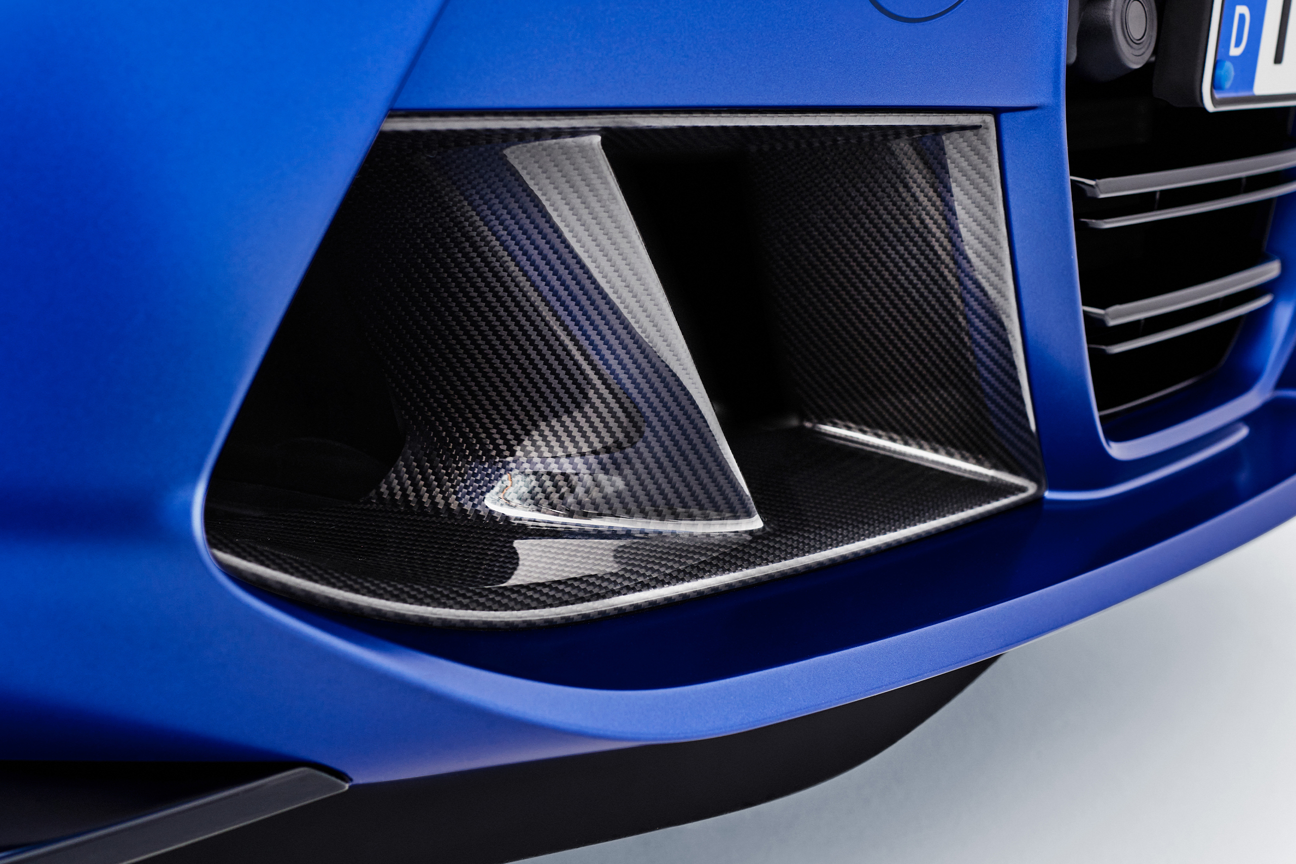 M Carbon Exterior Package